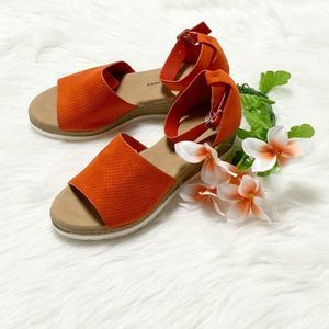 CL by Chinese Laundry Women's Wedge Sandal Size 8 Rust Orange